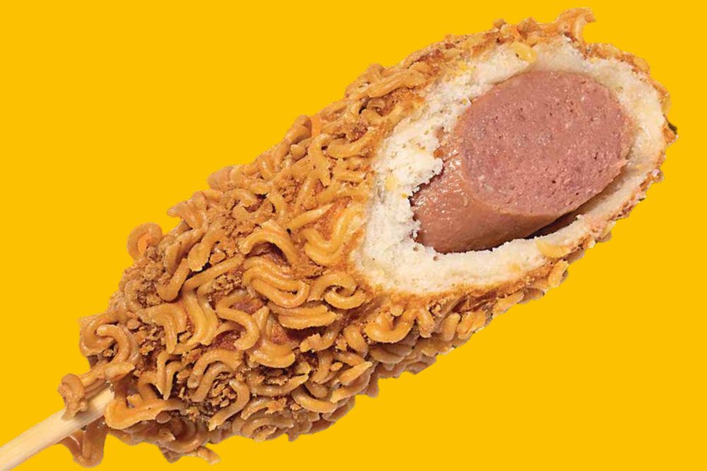 Rice Dog Ramen enrobé de nouilles ramen croustillantes